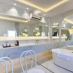 A In Hotel Atistar