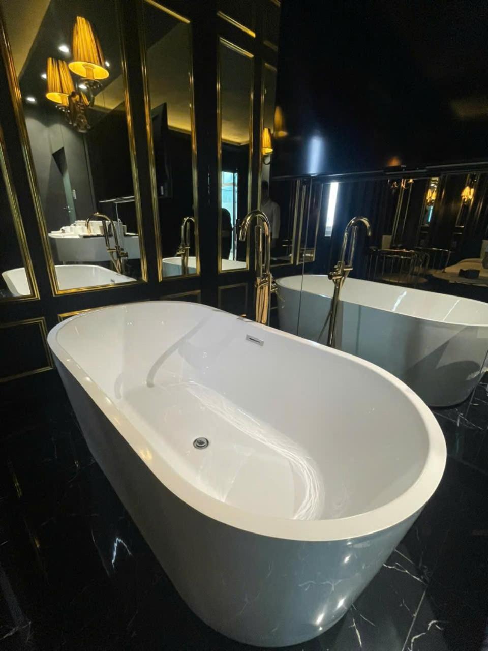 Khách sạn A In Atistar 2*
