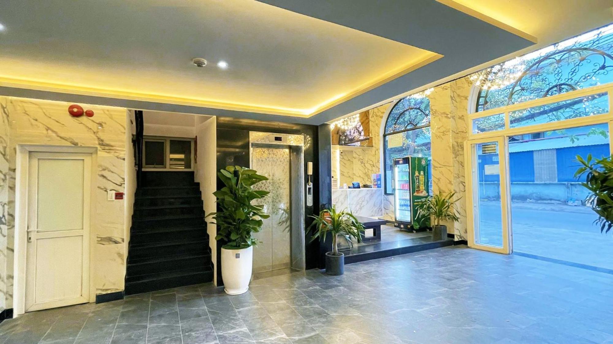 A In Atistar 2* Ho Chi Minh City